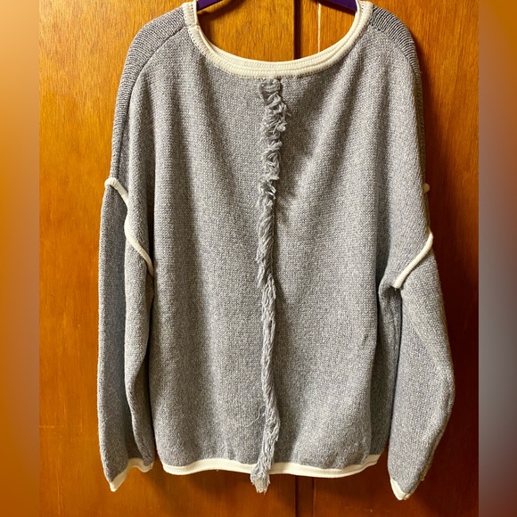 MsDressly Sweaters - MsDressly Size XL Women’s Sweater with Fringe accent NWOT.